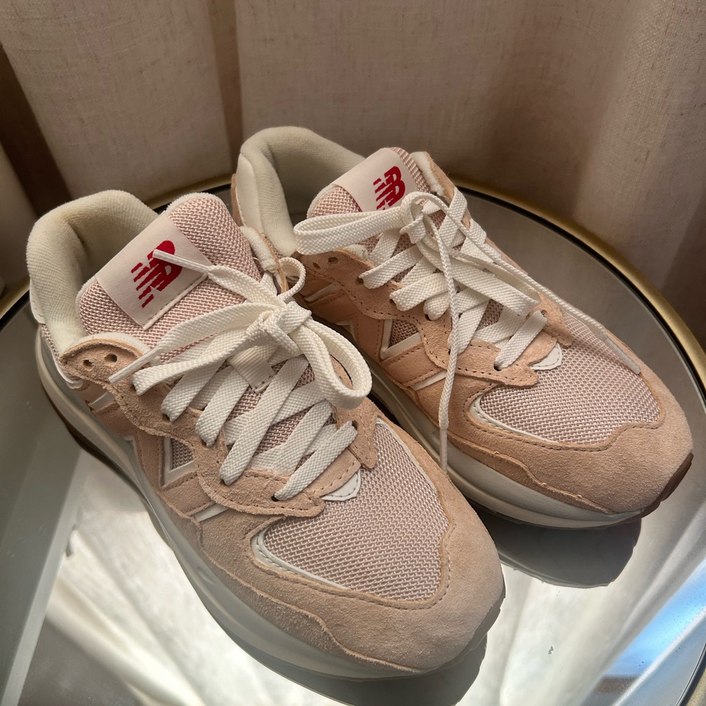 Brand New New Balance 5740 In Vintage Rose